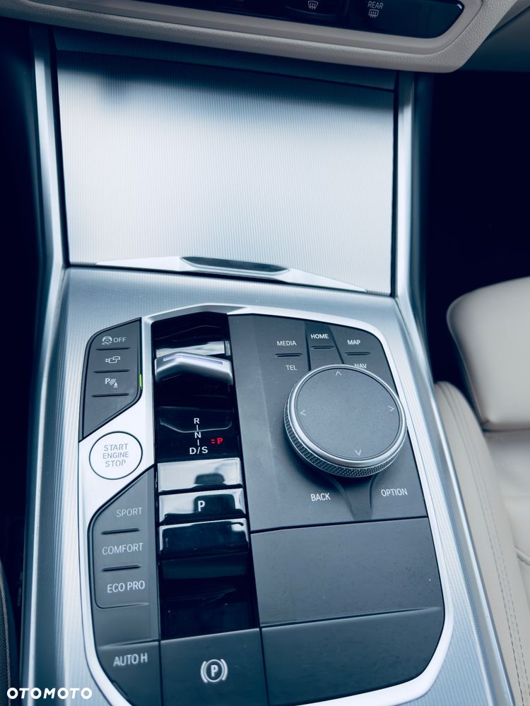 BMW Seria 3 320d MHEV Sport Line sport - 35