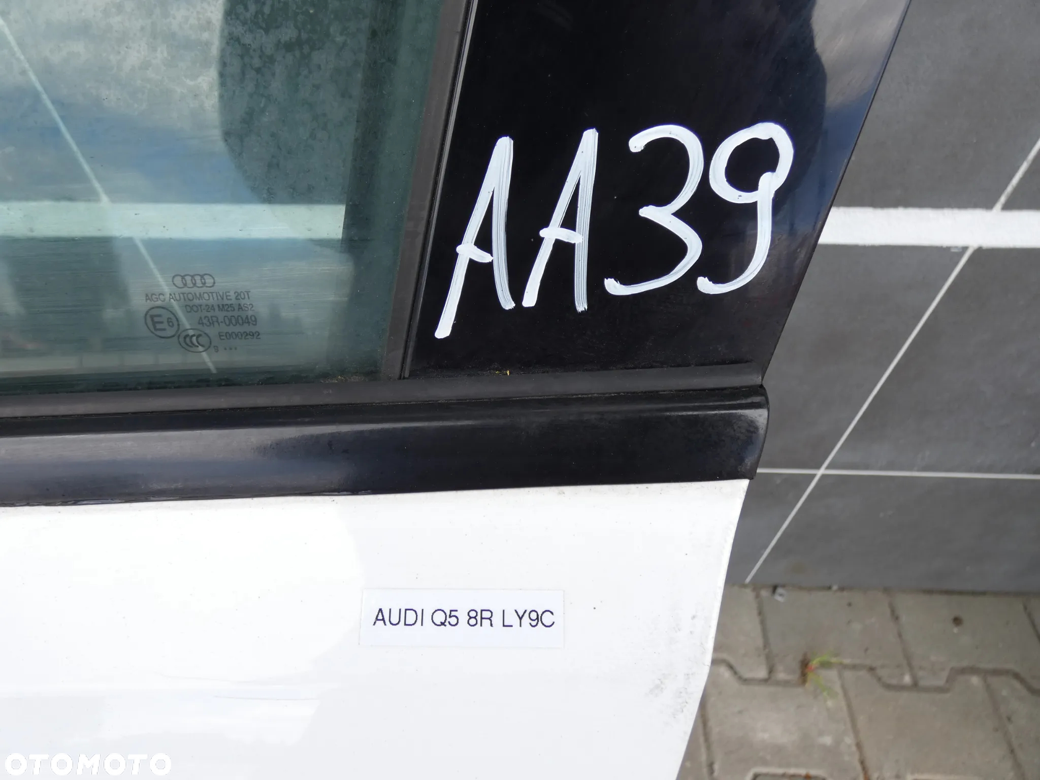 AUDI Q5 8R DRZWI LEWE PRZÓD PRZEDNIE BIAŁE LY9C GORLICE AA39 - 19