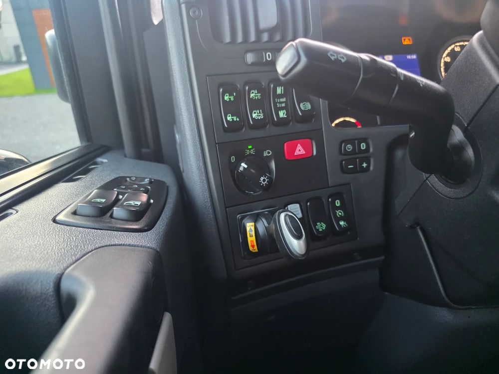 Scania P360/EURO6/WYWROT TRZYSTRONNY/SPROWADZONA ZE SZWAJCARII - 32