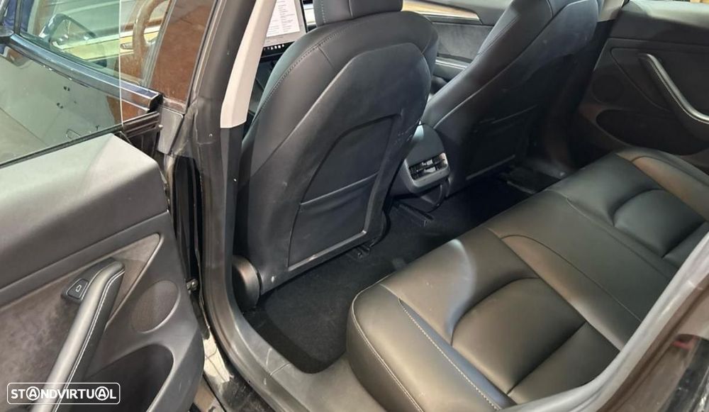 Tesla Model 3 Standard Range Plus RWD - 5