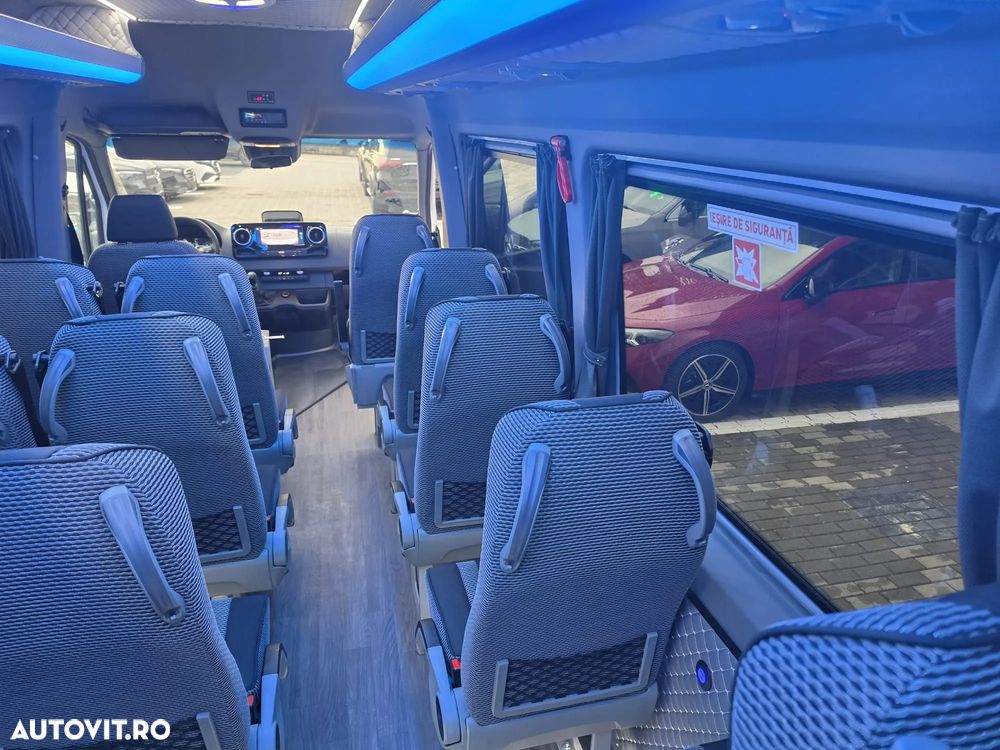 Mercedes-Benz Sprinter 517 Cdi M2 Cat II / 19+1+1 - 14