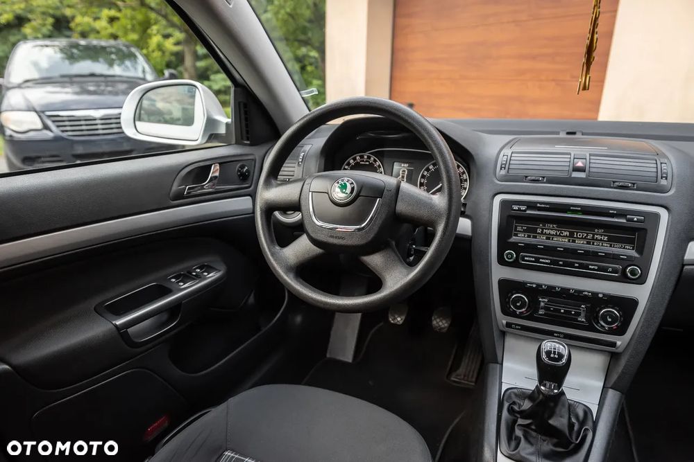 Skoda Octavia 1.6 TDI DPF Elegance - 14