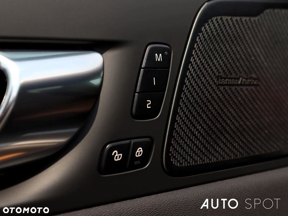 Volvo XC 60 B4 B Plus Bright - 14