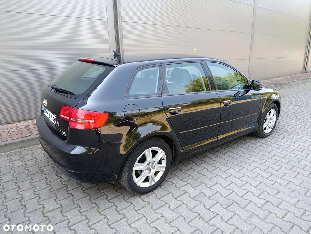 Audi A3 Sportback 1.4 TFSI Attraction - 10