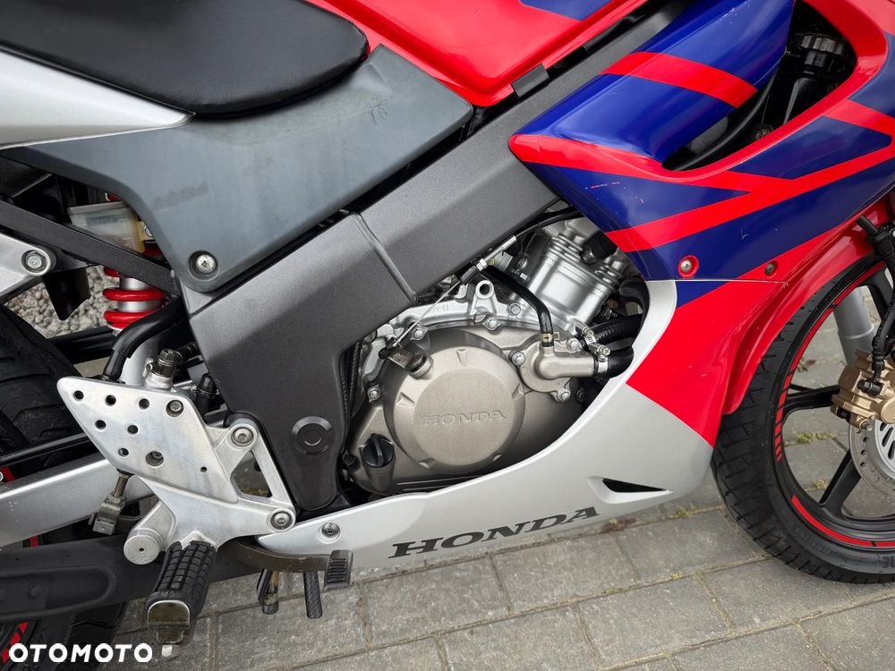 Honda CBR - 17