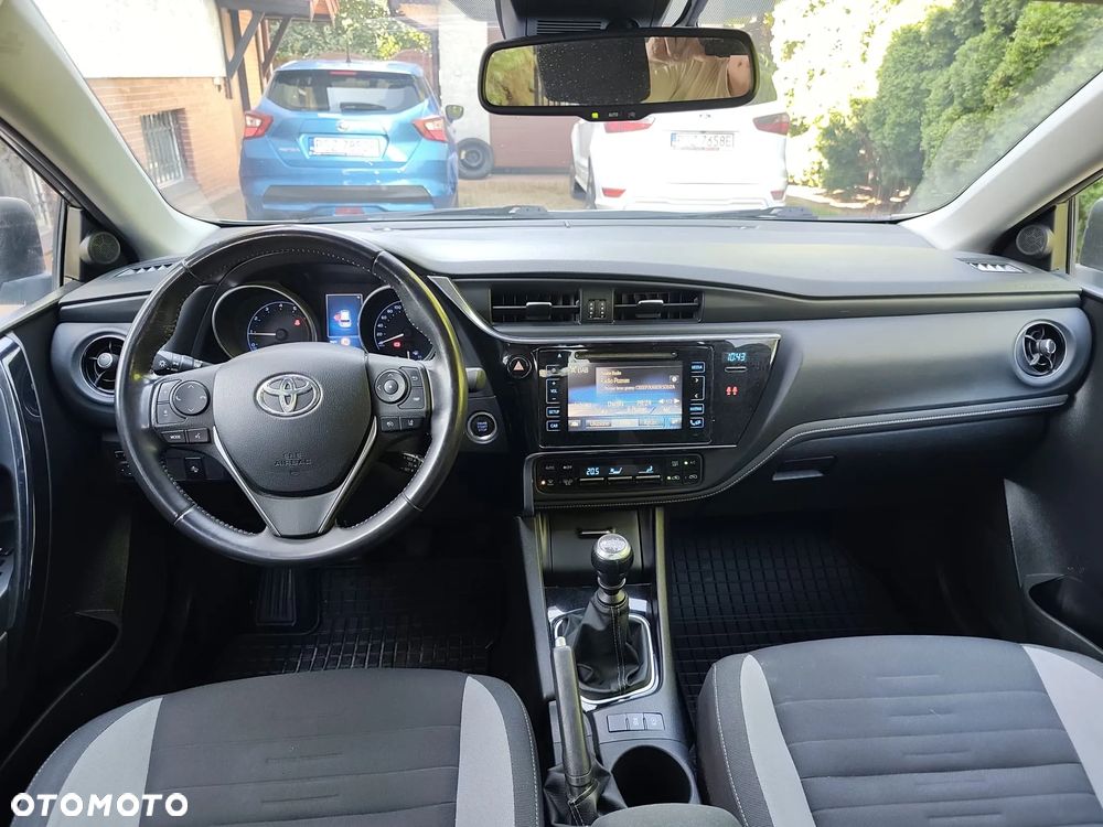 Toyota Auris - 7
