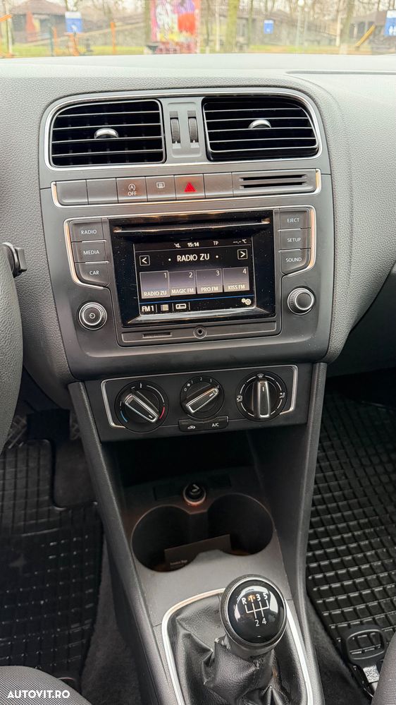 Volkswagen Polo 1.4 TDI CR BMT Comfortline - 8