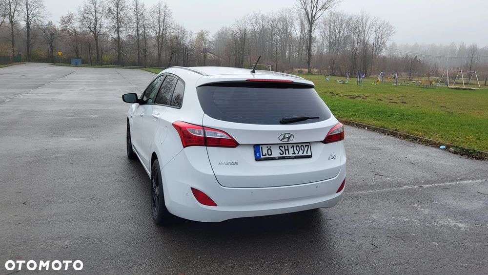 Hyundai i30 i30cw 1.4 Advantage - 3