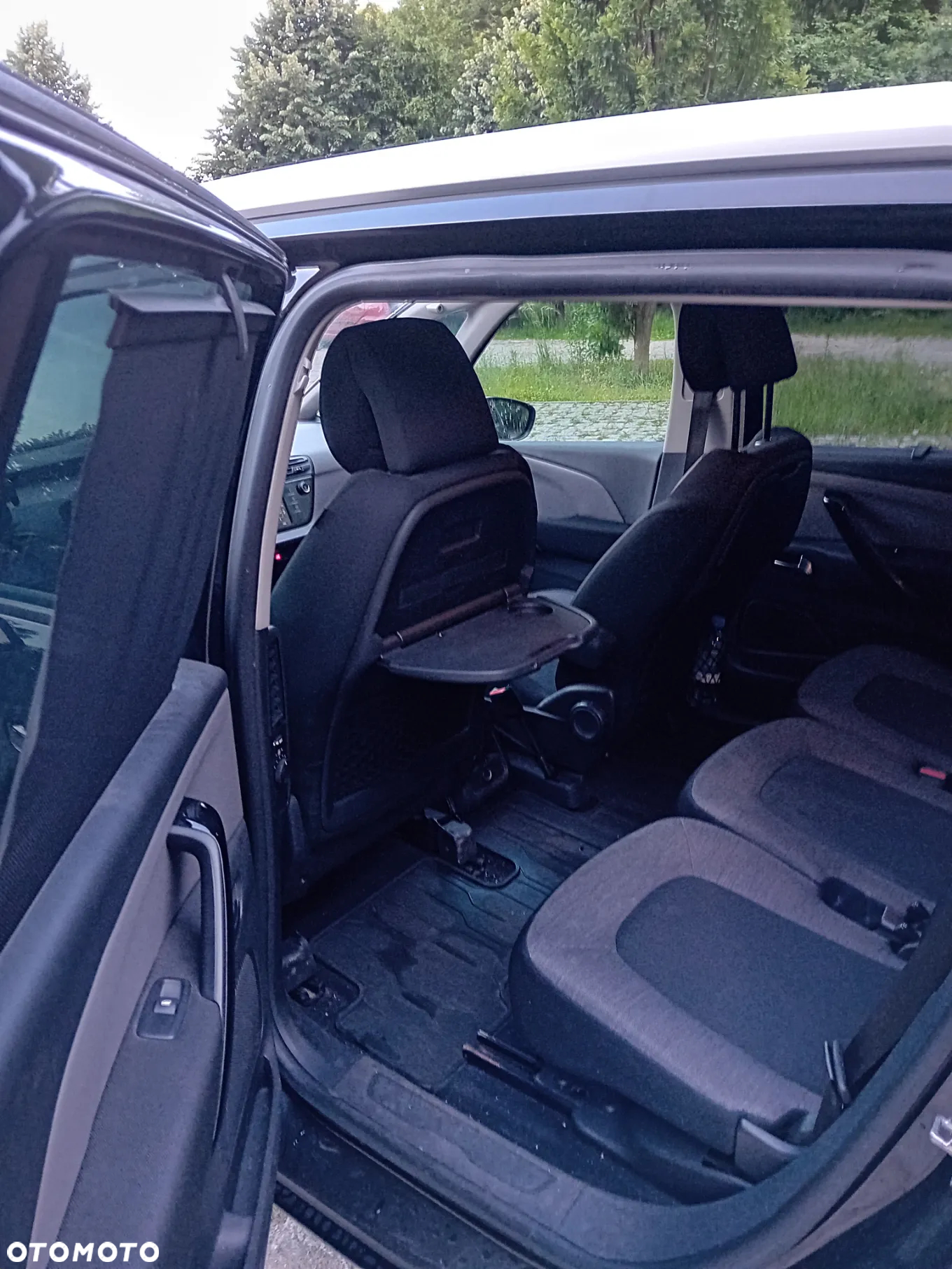 Citroën C4 Grand Picasso 1.6 BlueHDi MoreLife S&S - 4