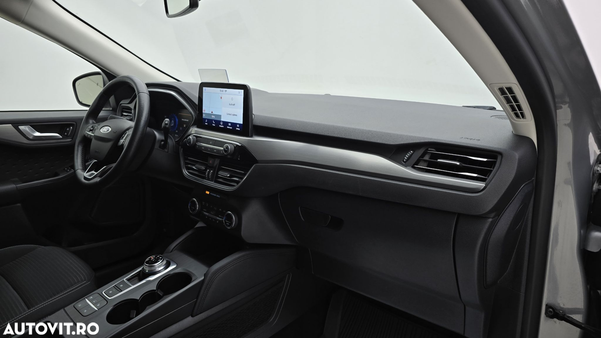 Ford Kuga - 20