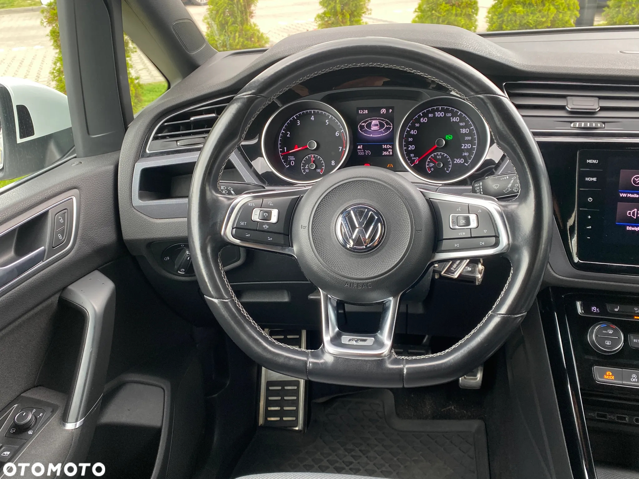 Volkswagen Touran 1.5 TSI EVO Highline DSG - 25