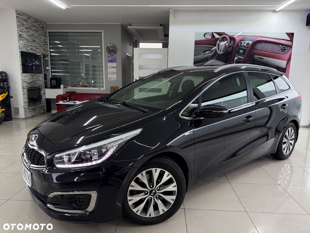 Kia Ceed 1.6 GDI M DCT - 13
