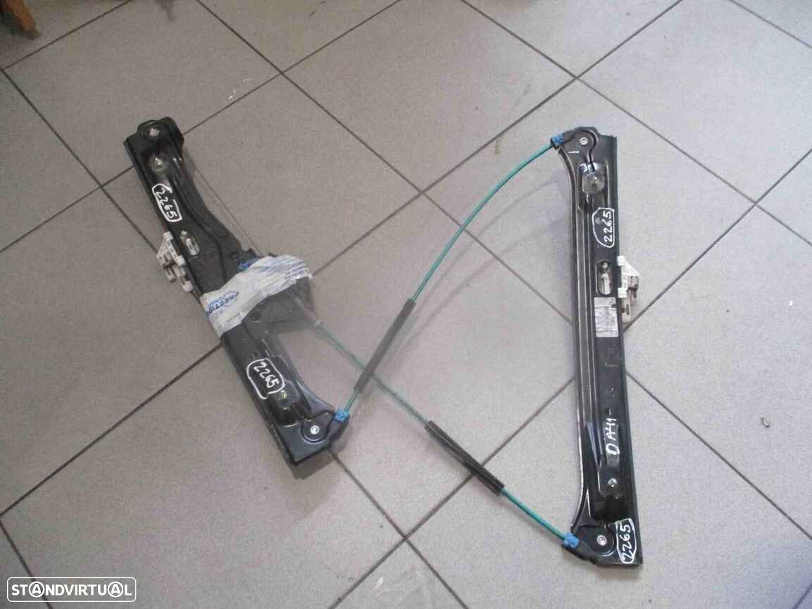 Elevador Sem Motor 724256109 BMW F20 2014 116Ed 115CV 5P AZUL FE - 1