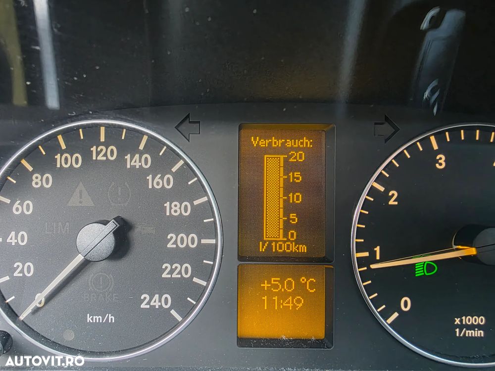 Mercedes-Benz A 160 BlueEFFICIENCY Elegance - 24