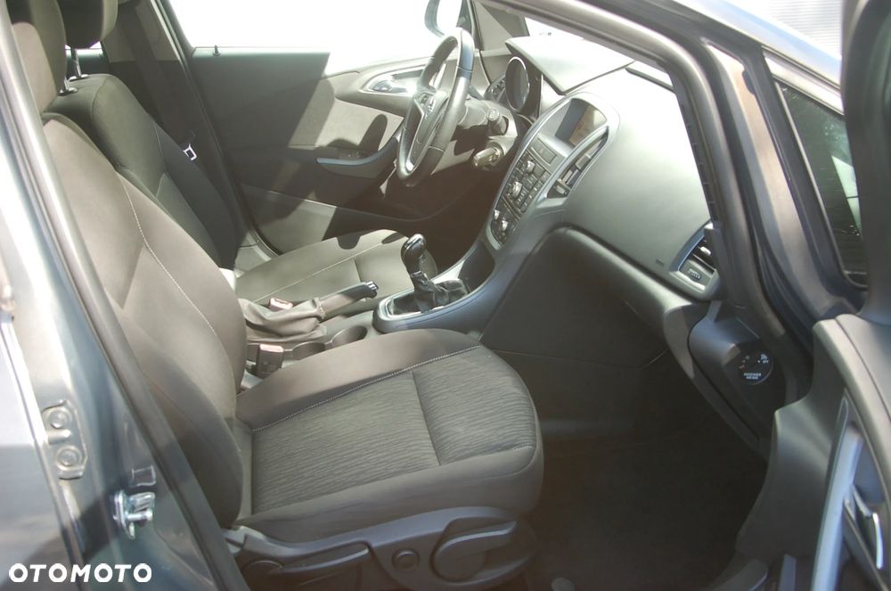 Opel Astra 1.4 T Enjoy S&S - 21