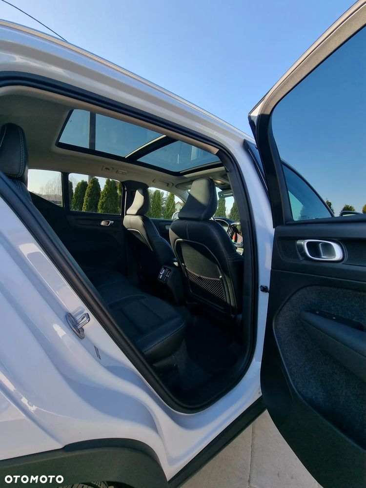 Volvo XC 40 T5 AWD Momentum (Intro Edition) - 5