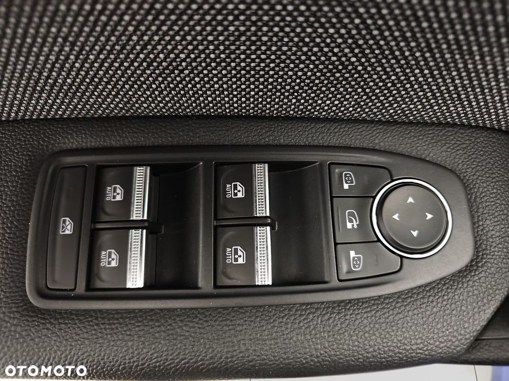 Renault Captur 1.0 TCe Techno - 11