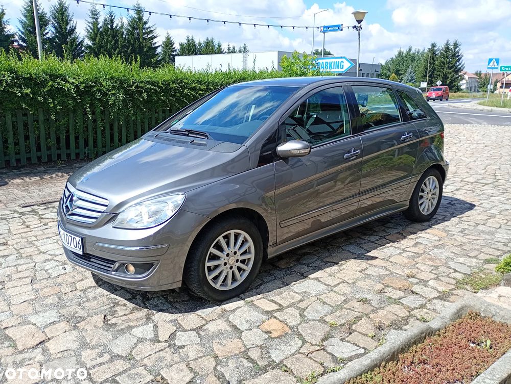 Mercedes-Benz Klasa B 150 Special Edition - 18