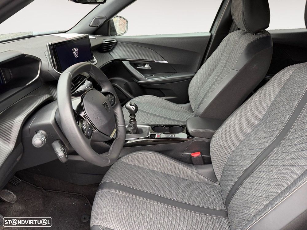 Peugeot 2008 1.2 PureTech Allure - 9