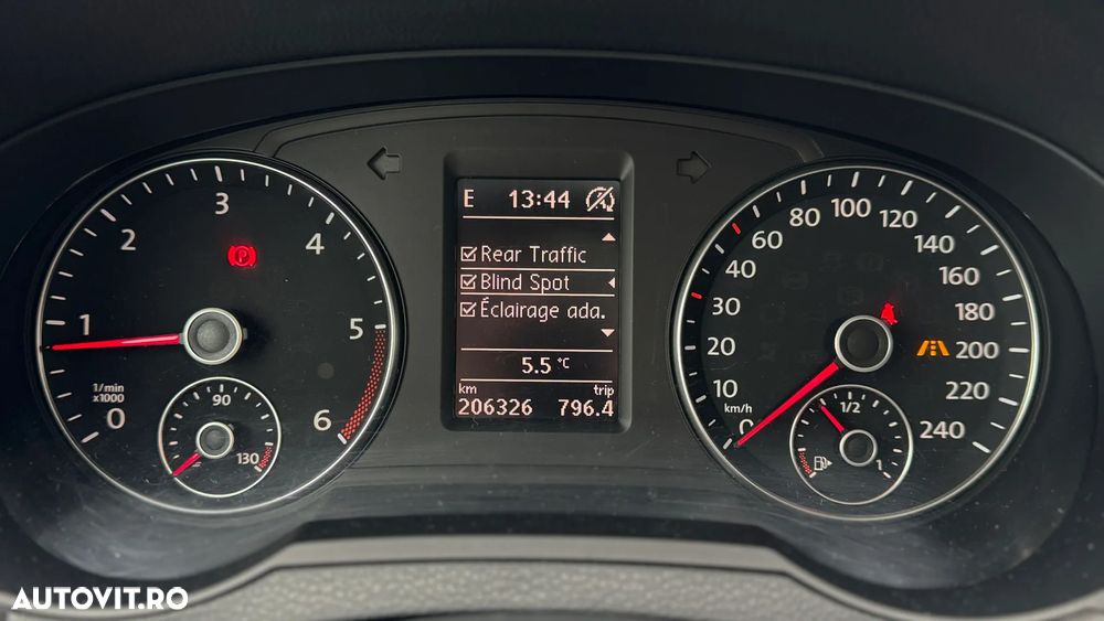 Volkswagen Sharan 2.0 TDI DSG (BlueMotion Technology) Highline - 25