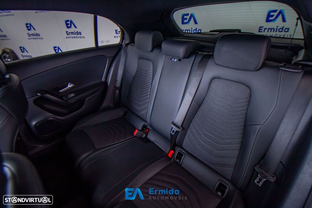 Mercedes-Benz A 250 - 25