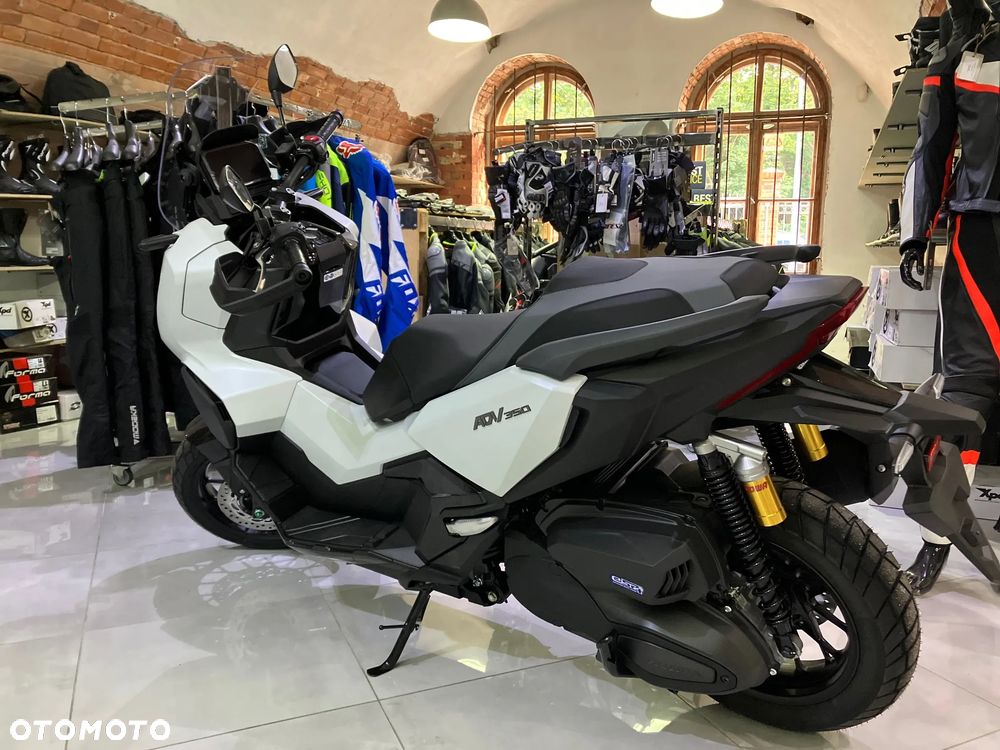 Honda ADV350 - 2