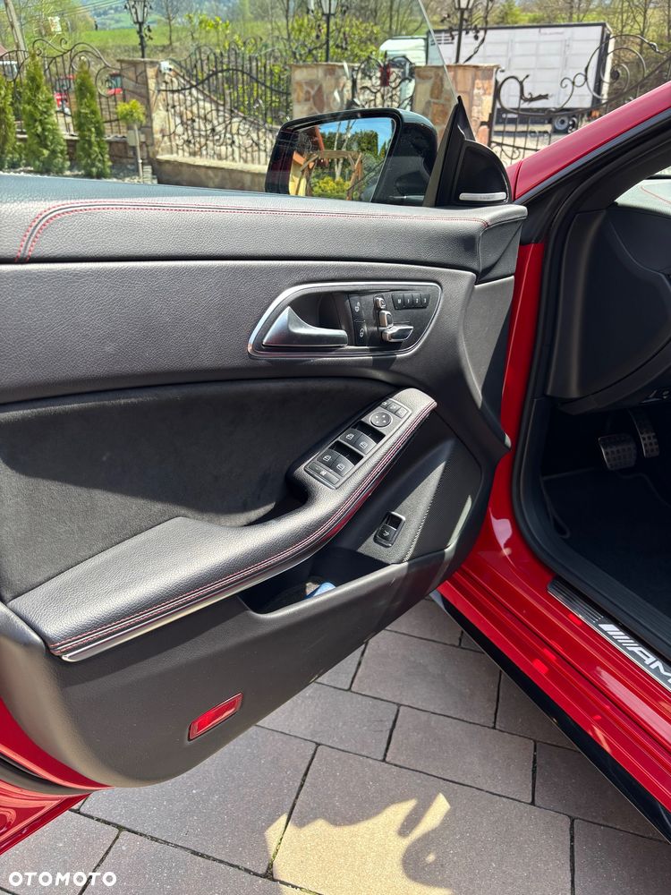 Mercedes-Benz CLA - 17