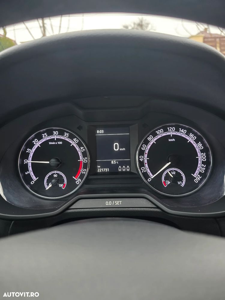 Skoda Octavia 1.6 TDI Ambition - 8