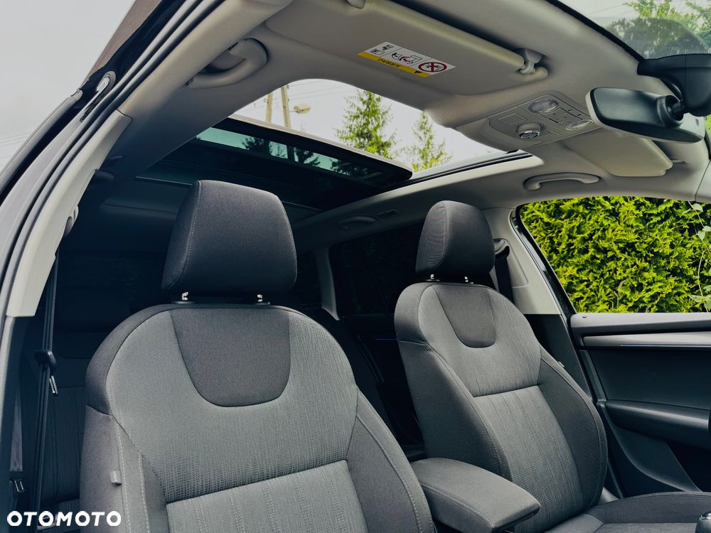 Skoda Octavia 1.6 TDI DSG Premium Edition - 28