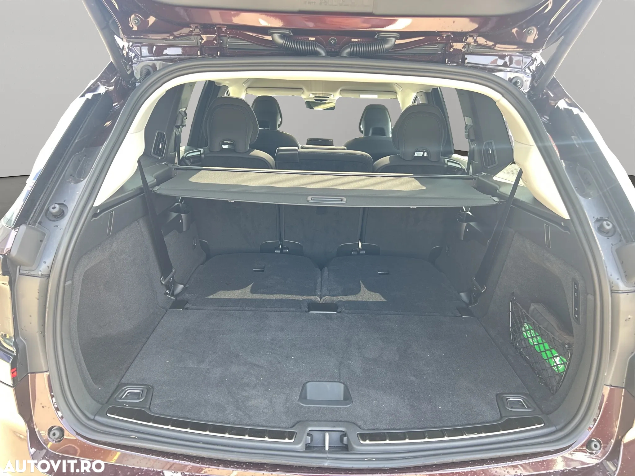 Volvo EX90 - 18