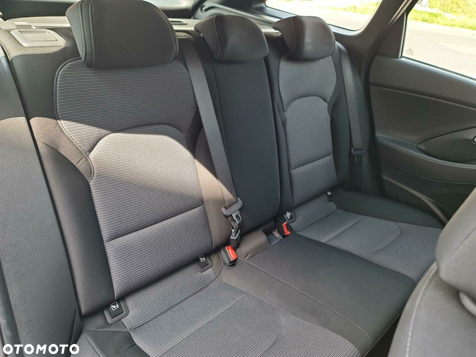 Hyundai i30 1.5 T-GDI 48V Modern - 28