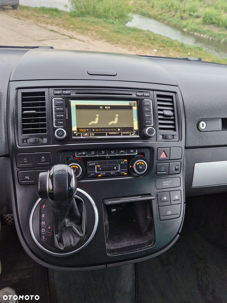 Volkswagen Multivan - 19