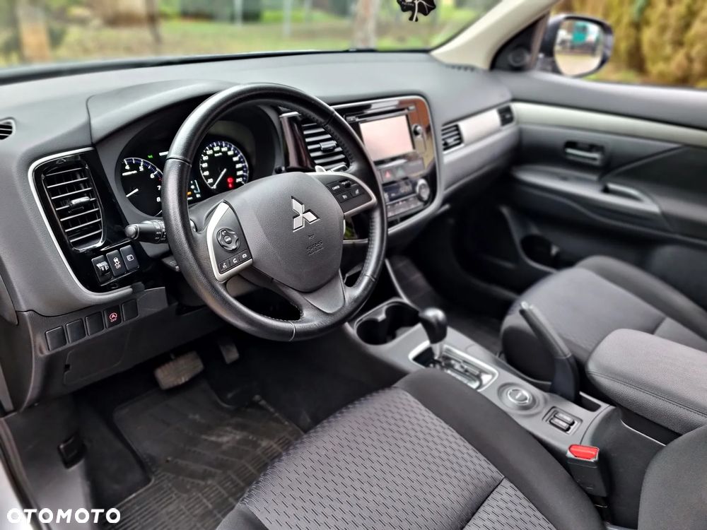 Mitsubishi Outlander ver-1-6-cdti-automatik-innovation - 30