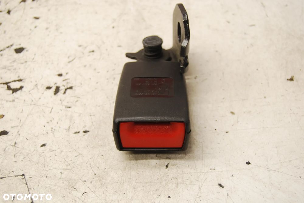 ZAPINKA WPINKA PASA ŚRODKOWY/ LEWY LUB PRAWY TYŁ TYLNA OPEL CORSA D 3D 13274779 13274778 13276908 - 1