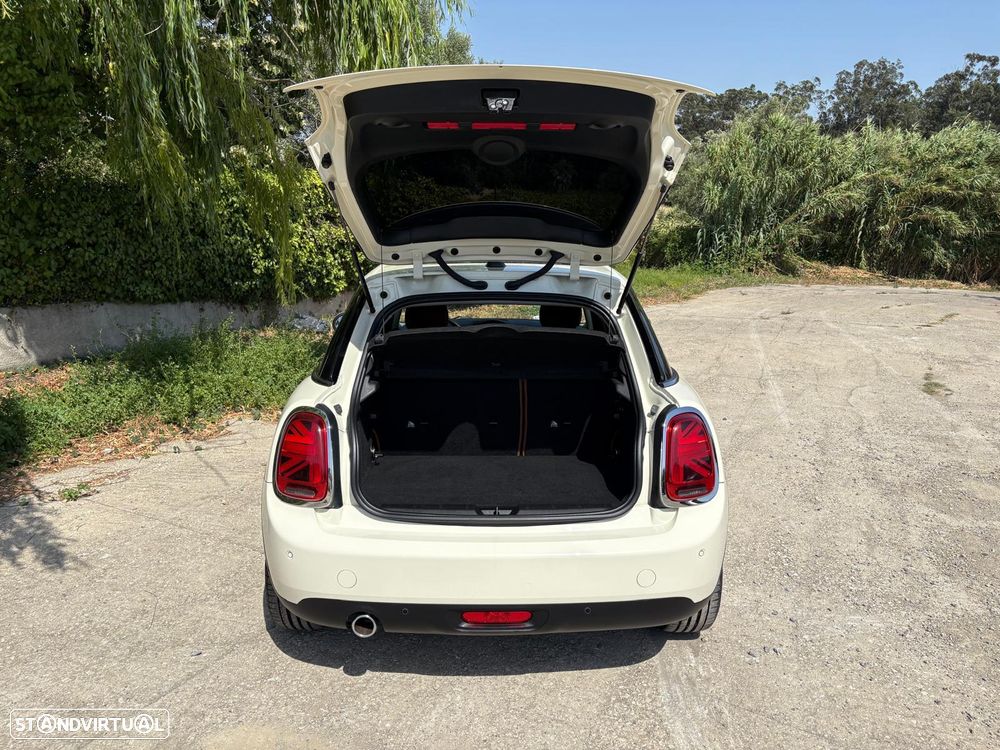 MINI 5 Portas Cooper D Aut. - 12