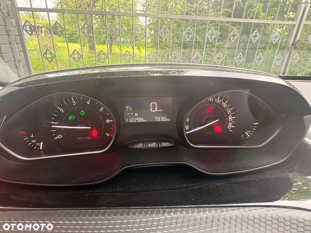 Peugeot 2008 1.2 Pure Tech Active - 5