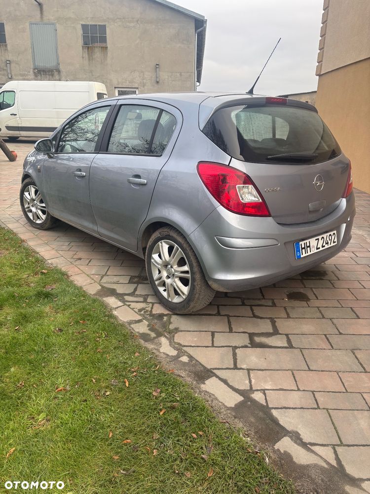 Opel Corsa 1.4 16V Selection 110 Jahre - 2