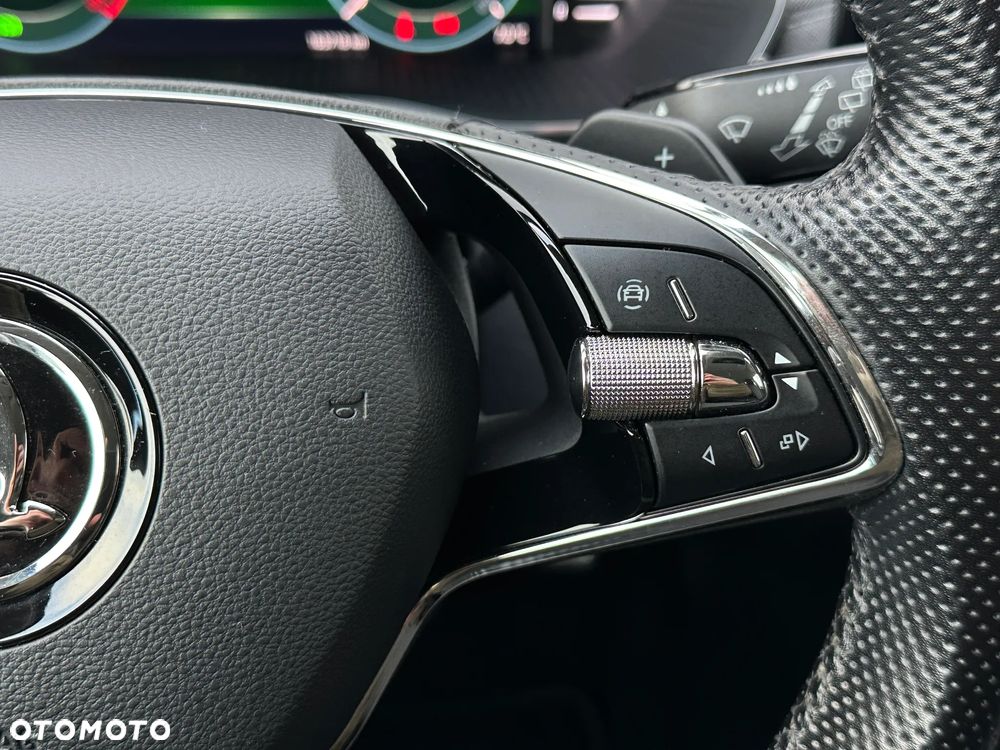 Skoda Octavia 2.0 TDI SCR Style DSG - 18