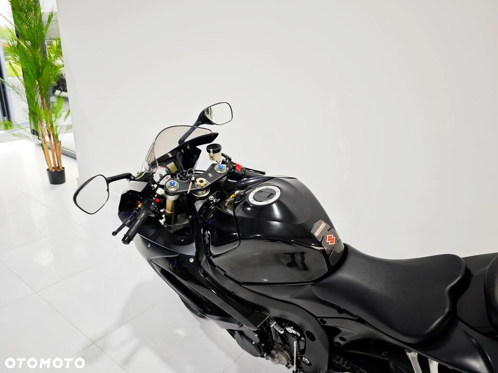 Suzuki GSX-R - 11