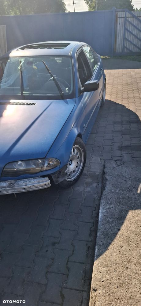 BMW E46 2,0 B na części - 1