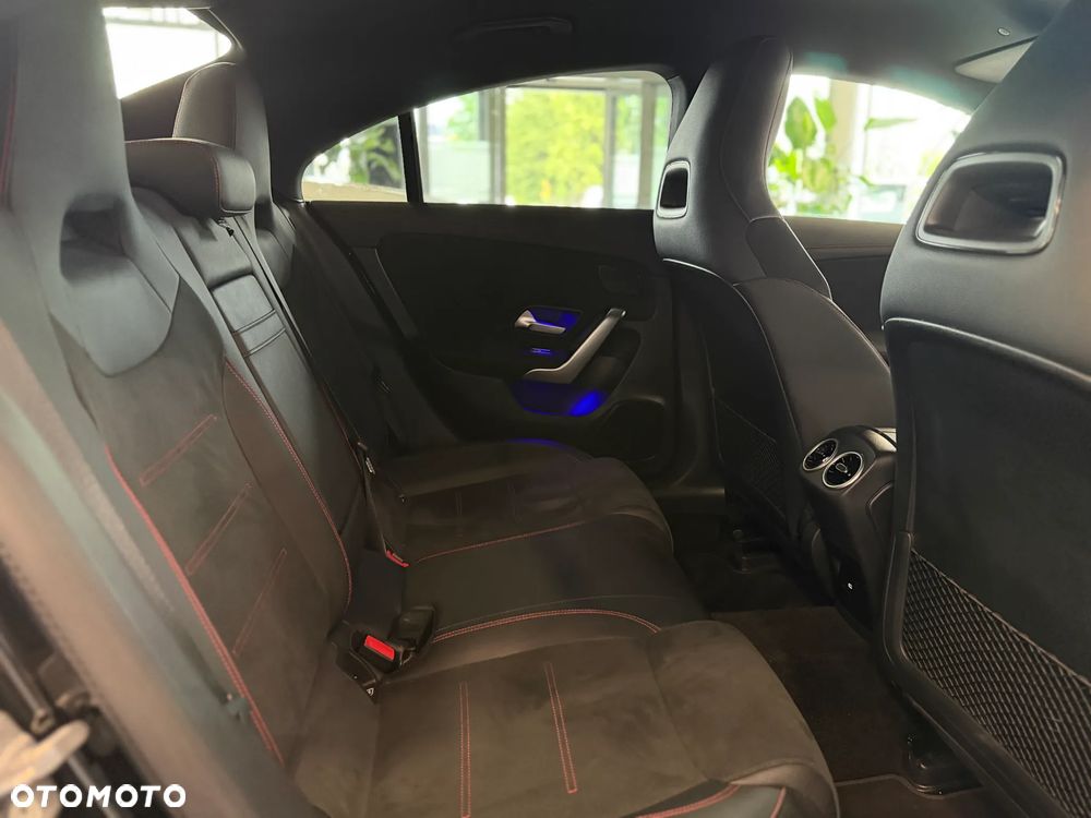 Mercedes-Benz CLA 200 AMG Line 7G-DCT - 11