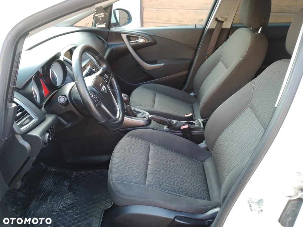 Opel Astra 1.7 CDTI - 9