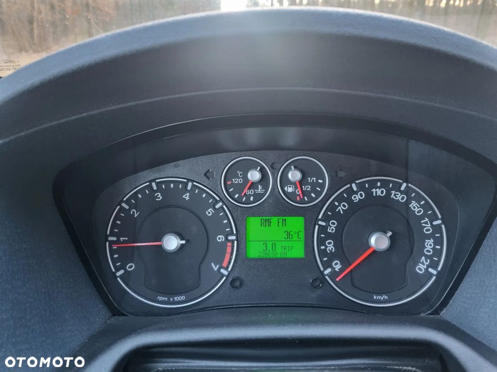 Ford Fusion 1.6 + - 11