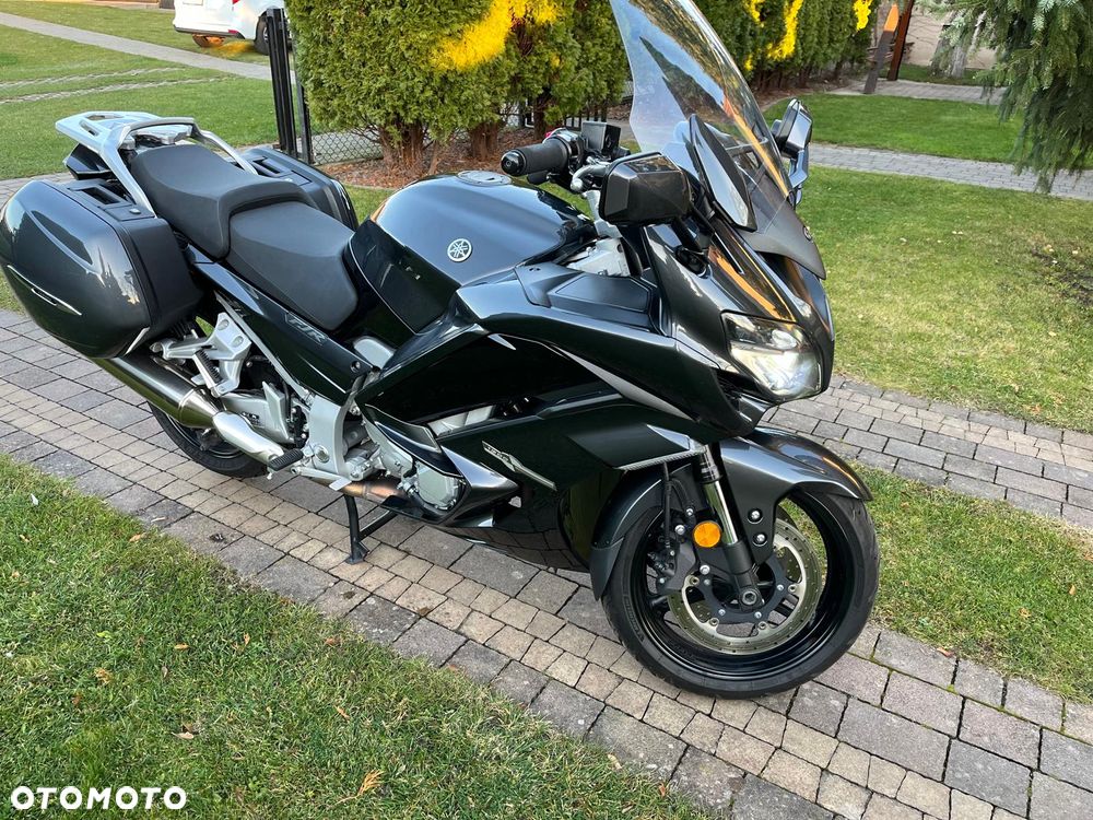 Yamaha FJR - 11