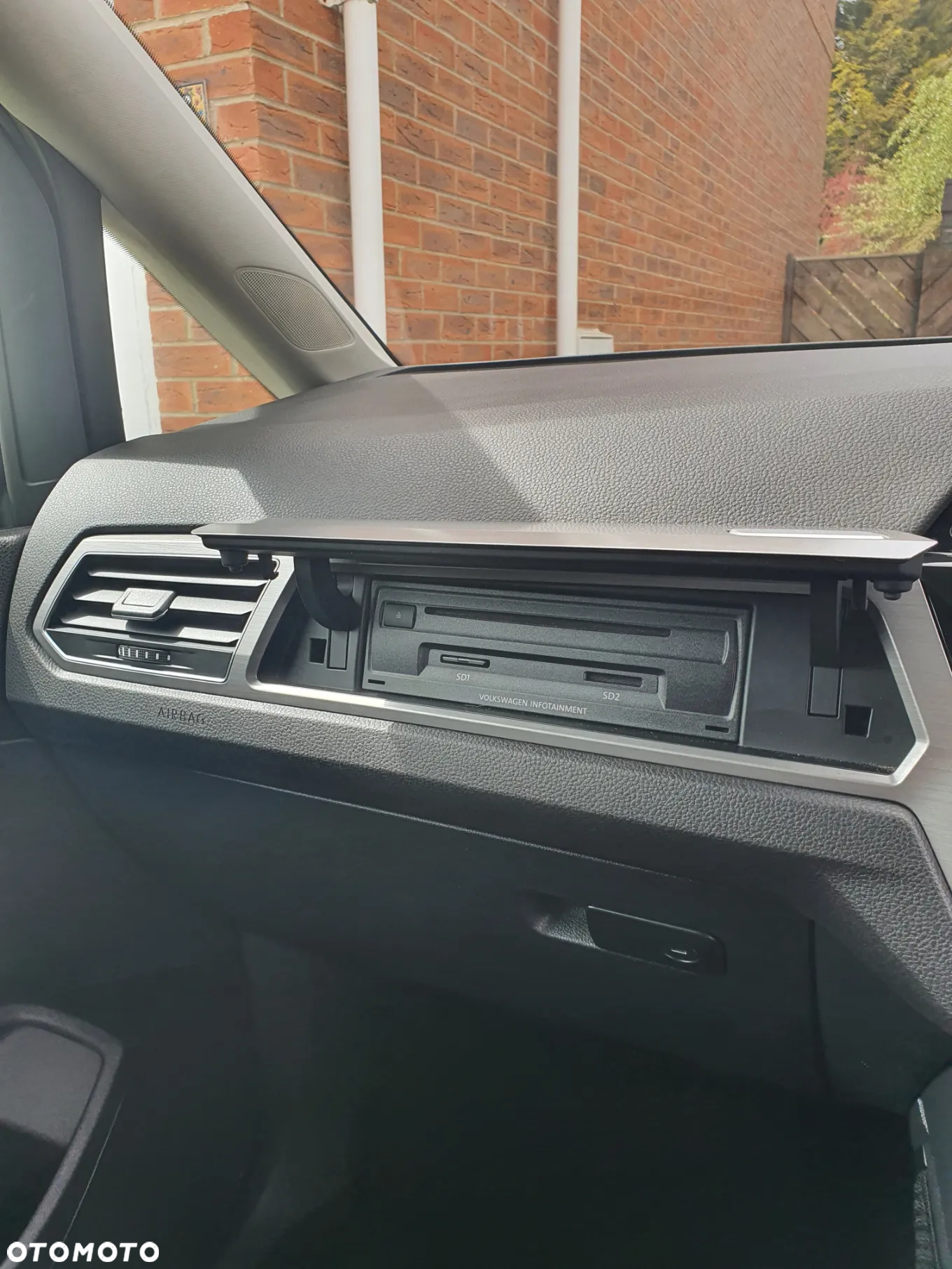 Volkswagen Touran - 24