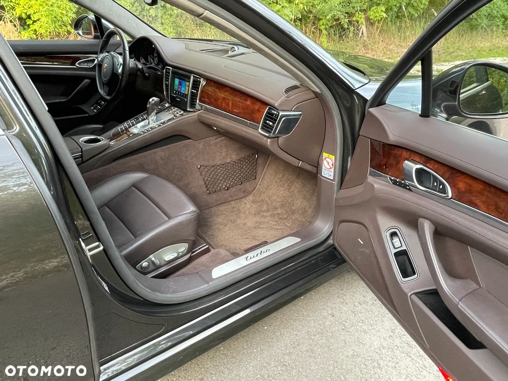 Porsche Panamera Turbo Executive PDK - 16