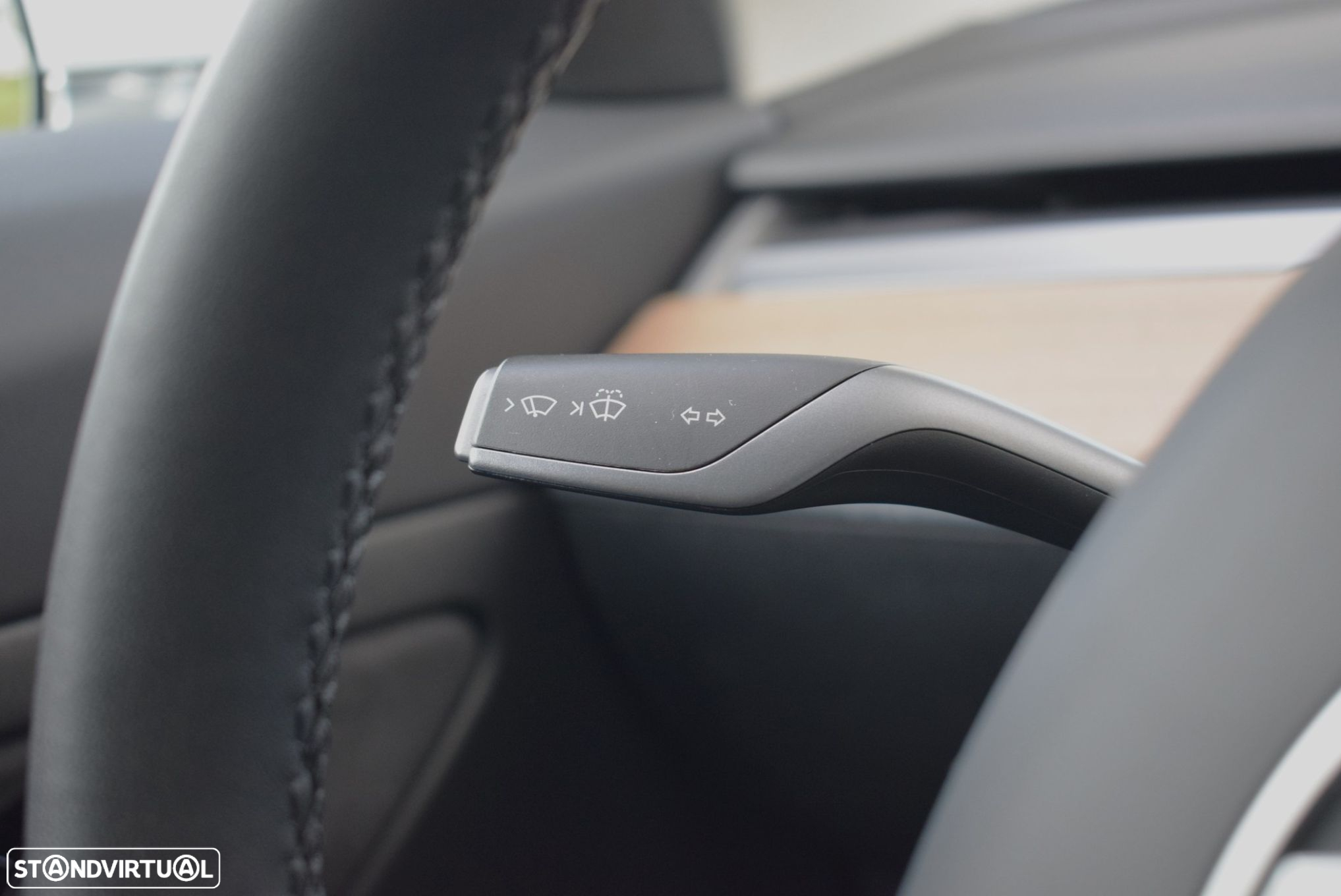 Tesla Model 3 Standard Range Plus RWD - 32