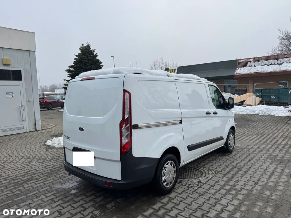 Ford Transit Custom - 11