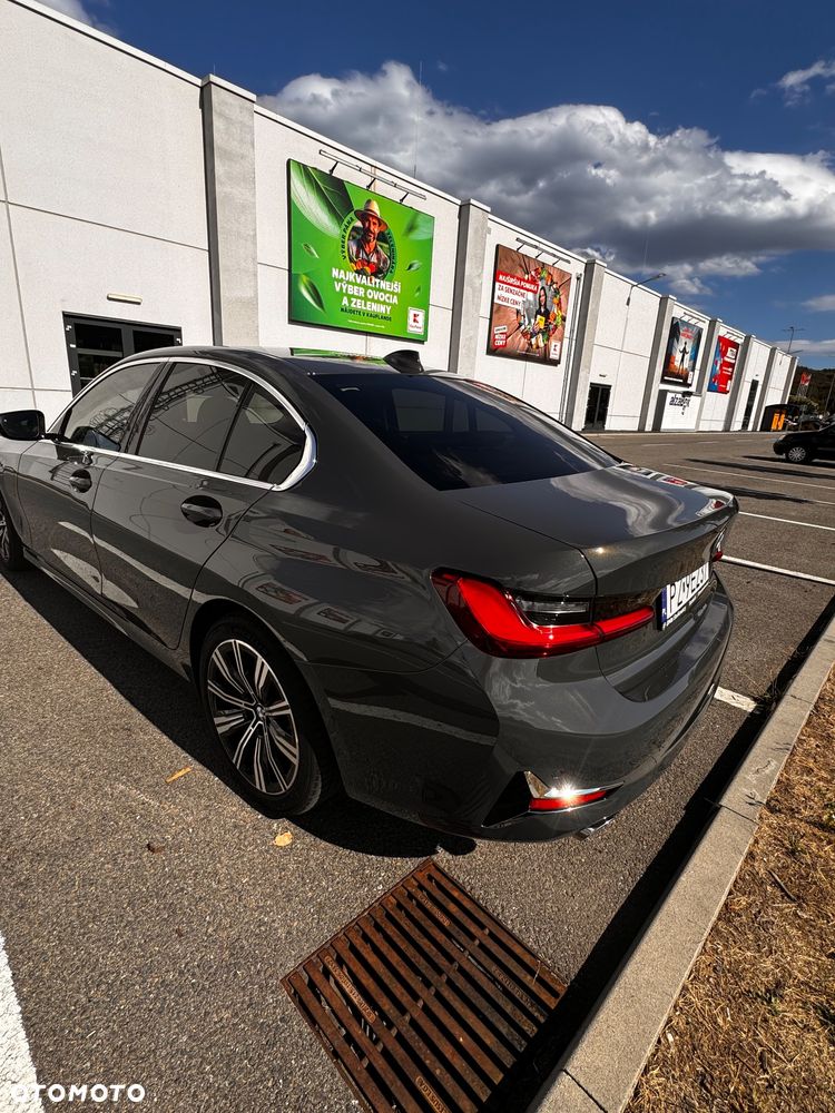 BMW Seria 3 330e Luxury Line - 17