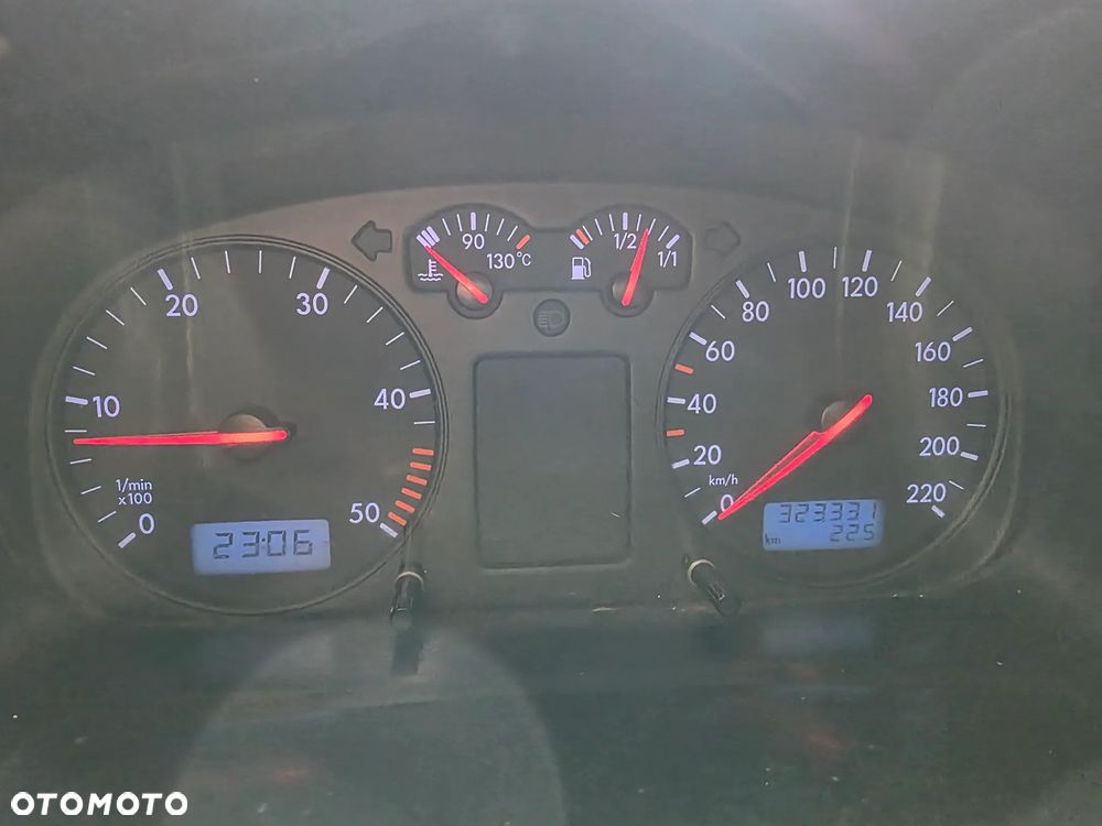 Volkswagen Transporter - 8